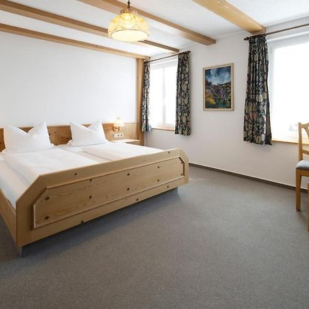 Landgasthof Roessle uhlingen Birkendorf Bagian luar foto